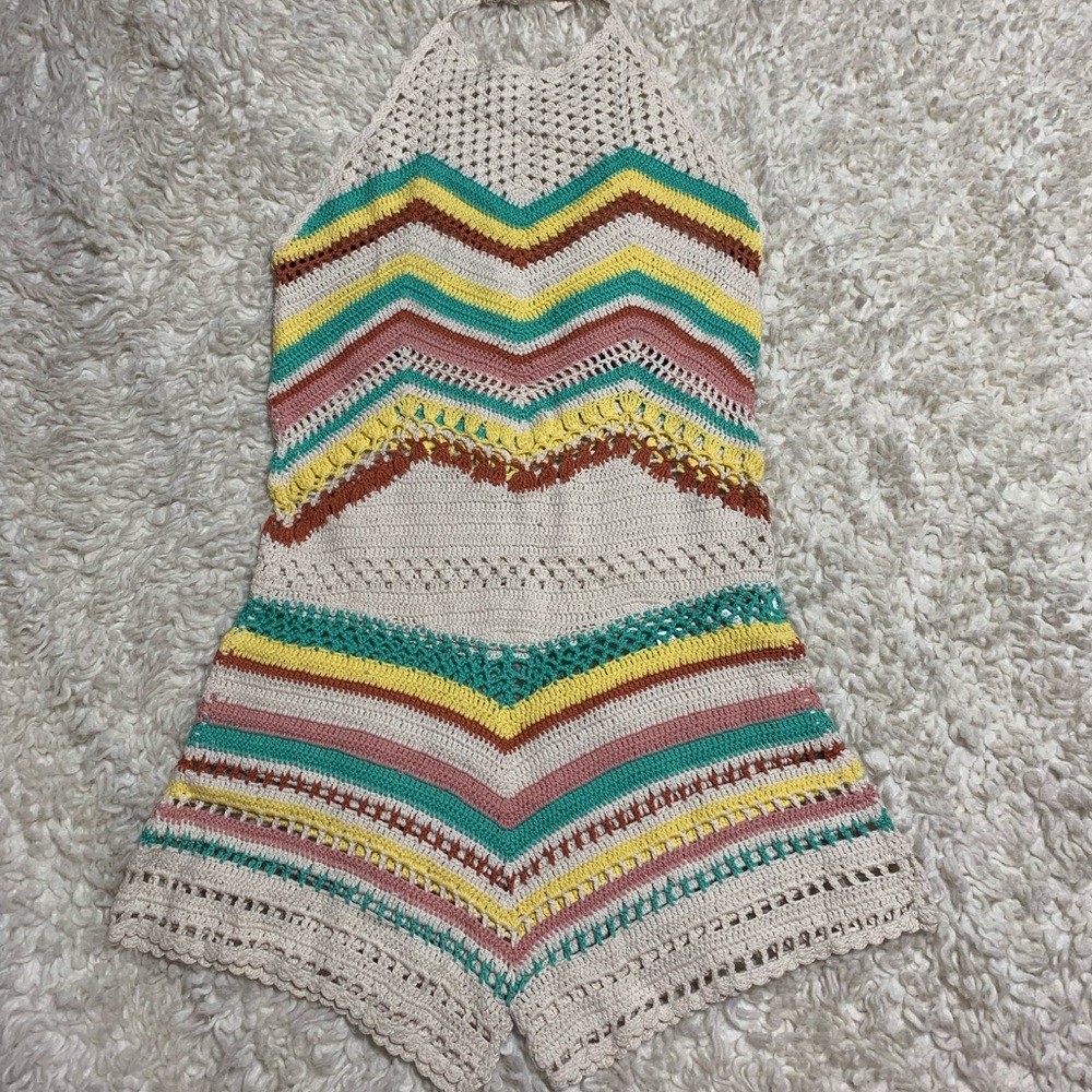 🔥 Forever 21 Crochet Halter Jumper BNWT size S